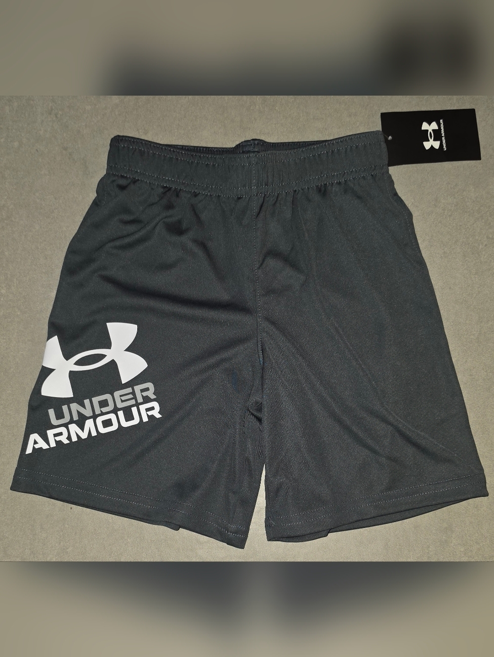 Under Armour Pitch Gray Boys' Logo Athletic Shorts